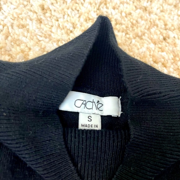 Cache short sleeve sweater Size Small - Picture 4 of 4